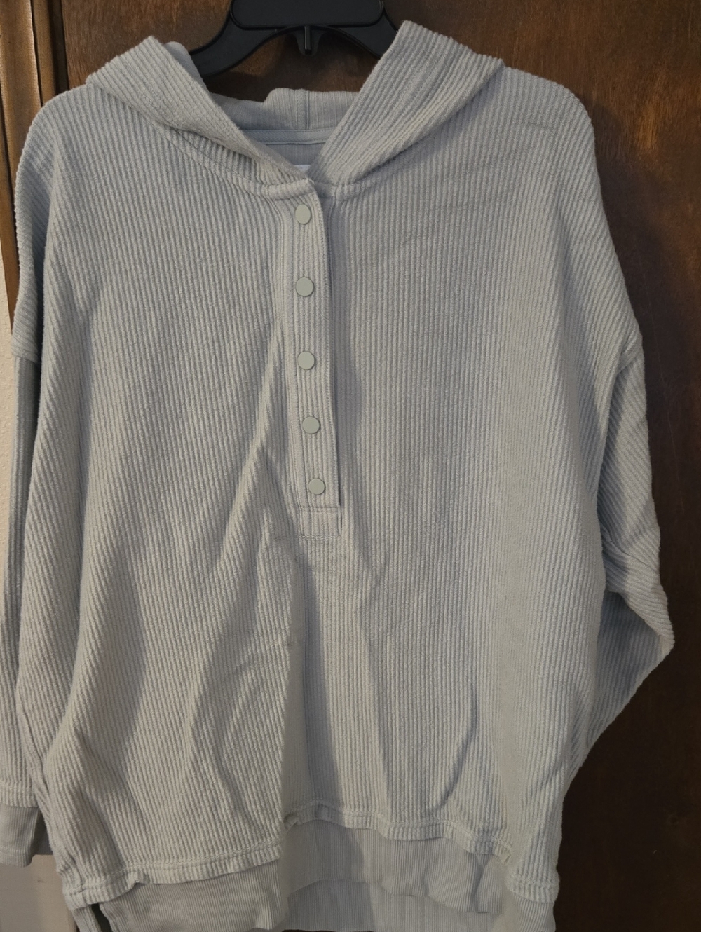Aerie Light Gray Ribbed Button-Up Top Olive
